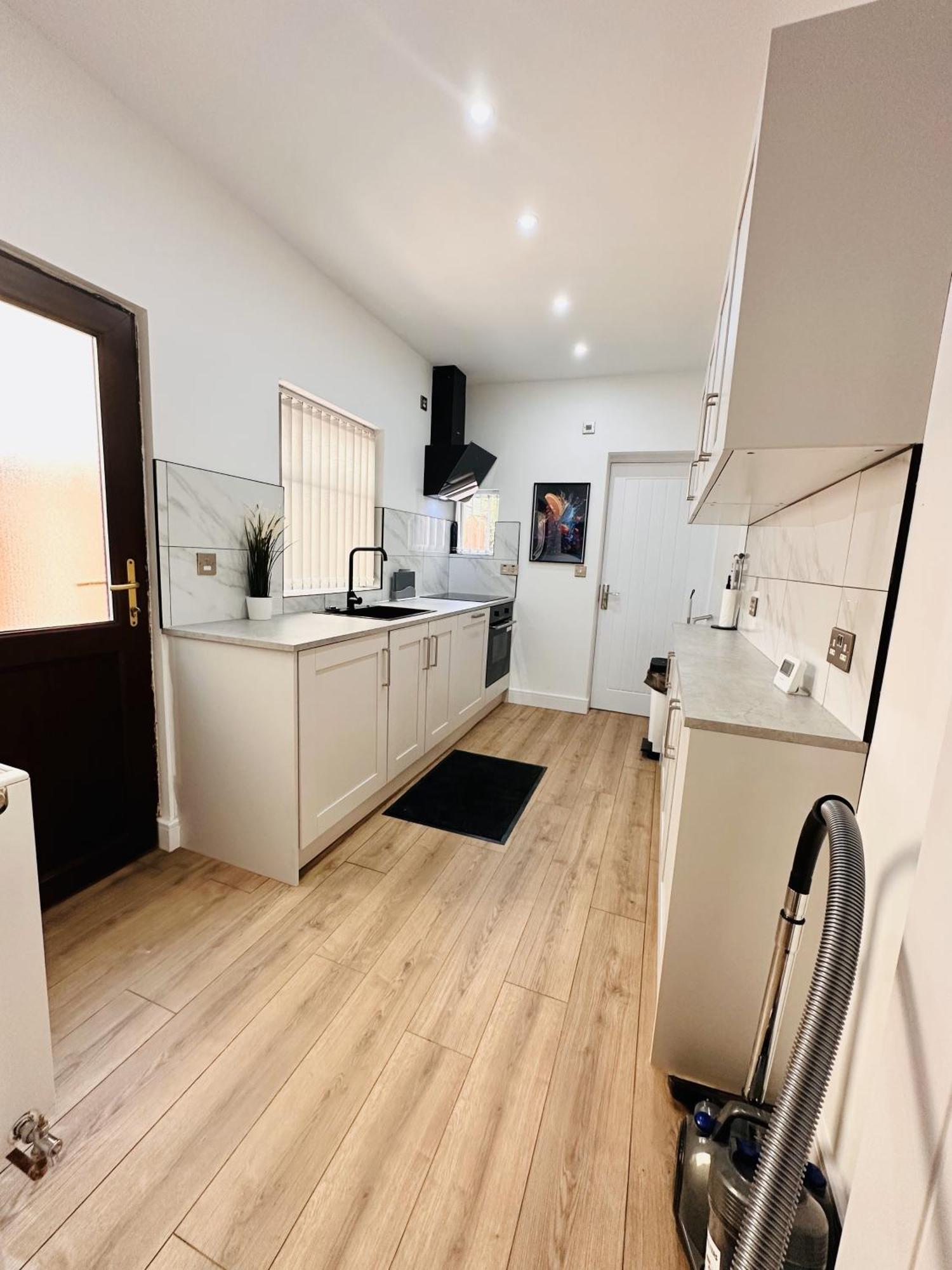 R4 Luxury Studio En-Suite Room In Harborne Lane By Queen Elizabeth Hospital Birmingam Exterior foto