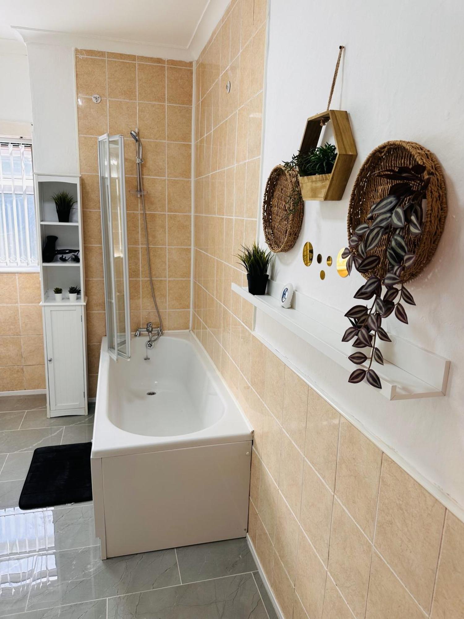 R4 Luxury Studio En-Suite Room In Harborne Lane By Queen Elizabeth Hospital Birmingam Exterior foto